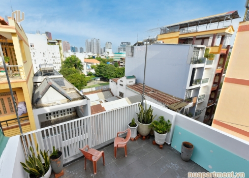 NGOẠI CẢNH VÀ TIỆN ÍCH
